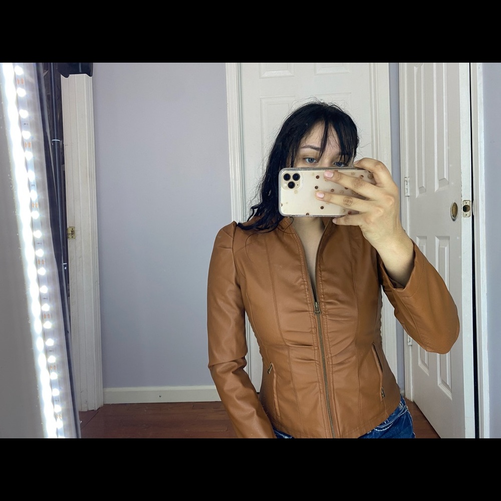 Very cute for a fall look only worn twice
